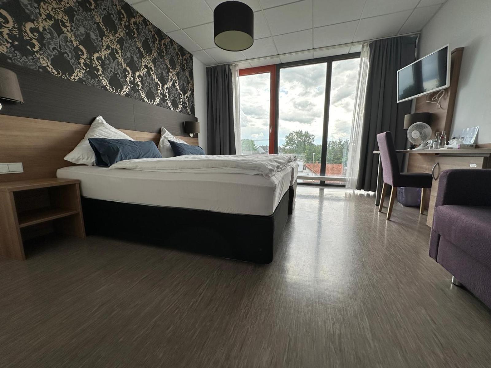 Vechelde Hotel Efcannos מראה חיצוני תמונה